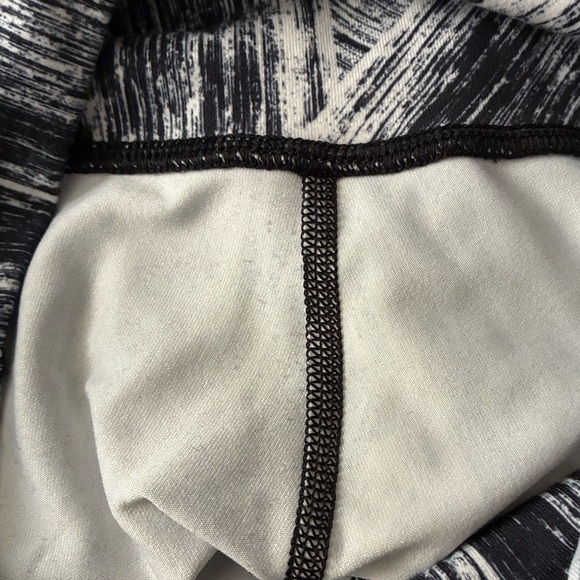 Lululemon High Times Pant Black and White Patterned Leggings - Picture 9 of 10